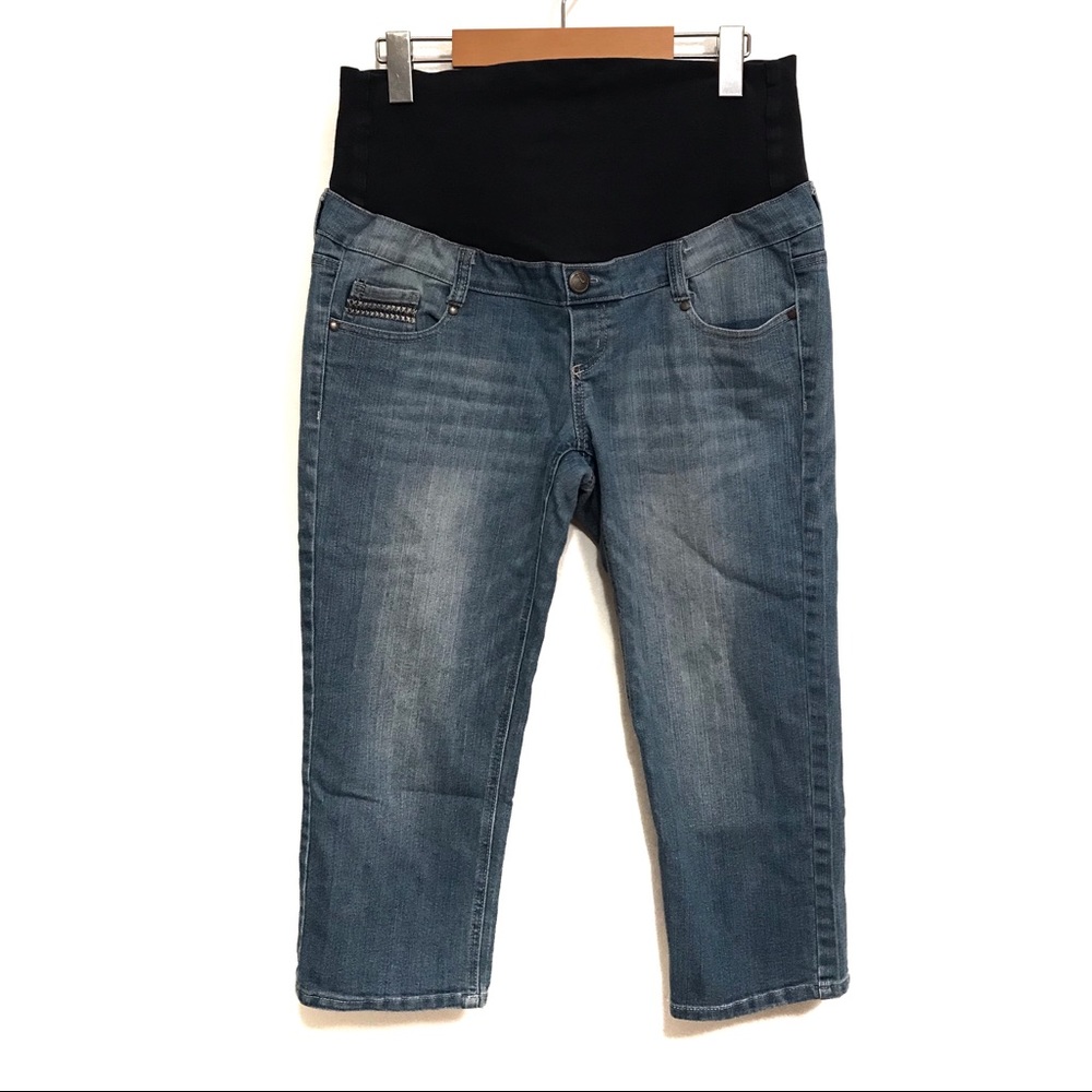 Thyme maternity medium capri jeans